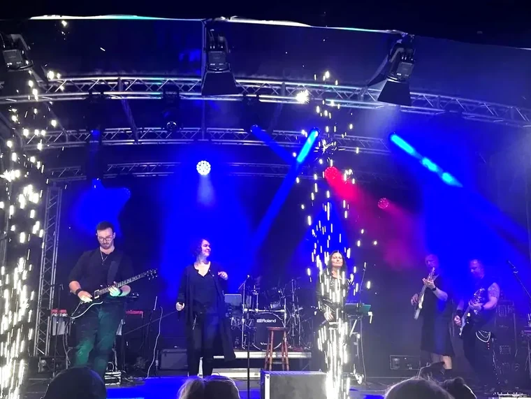 JUST LIVE – ROCK EXPERIENCE